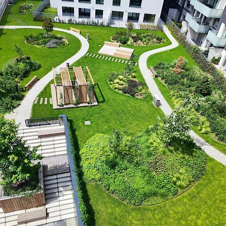 Yarn - Brand New - Free Parking - Balcony With City View - Central Shopping Mall ブラチスラヴァ エクステリア 写真